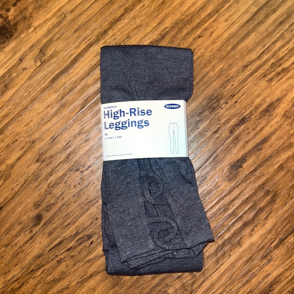 gray leggings